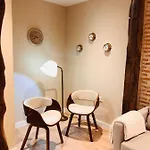 Lauramer Apartment